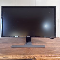 Samsung 28” 4K wide screen monitor