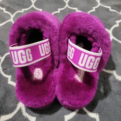 Ugg Slippers Size 6 