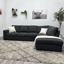 Living Spaces Sectional Couch - Free Delivery 