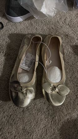 Children’s Pkace gold metallic bow flats size 3 youth