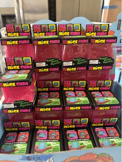 Pink Needoh