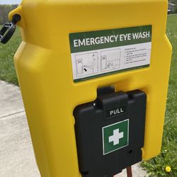 New 15 Gallon Portable Eye Wash Station