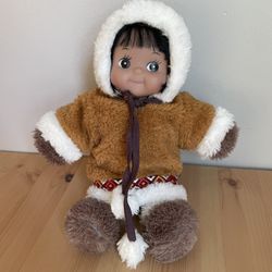 Kipmik Eskimo Baby Doll Brown Fur Plush Alaska 10” Northern Neighbors Aqpik 