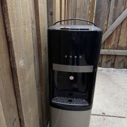 Bottom Load Water Dispenser