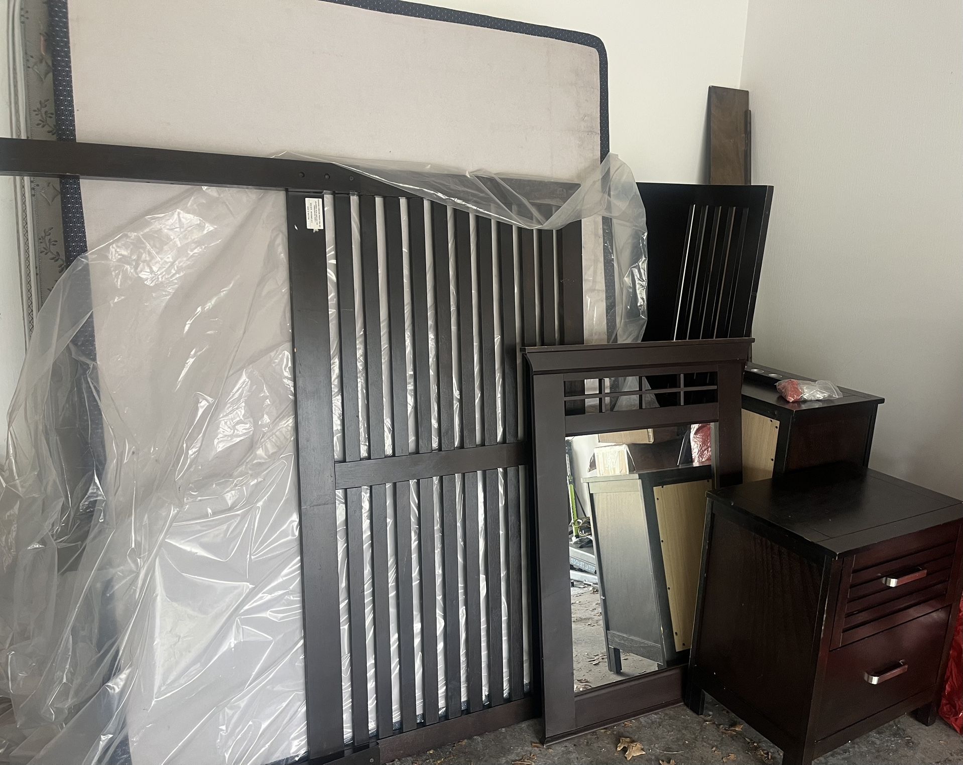 3-Piece Queen Bedroom Set