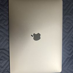 MacBook Pro 2017 Excellent Condition 