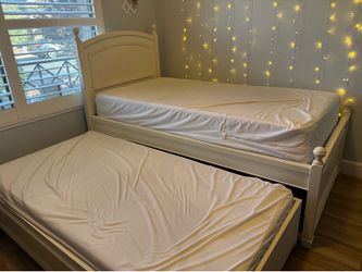 Twin trundle bed