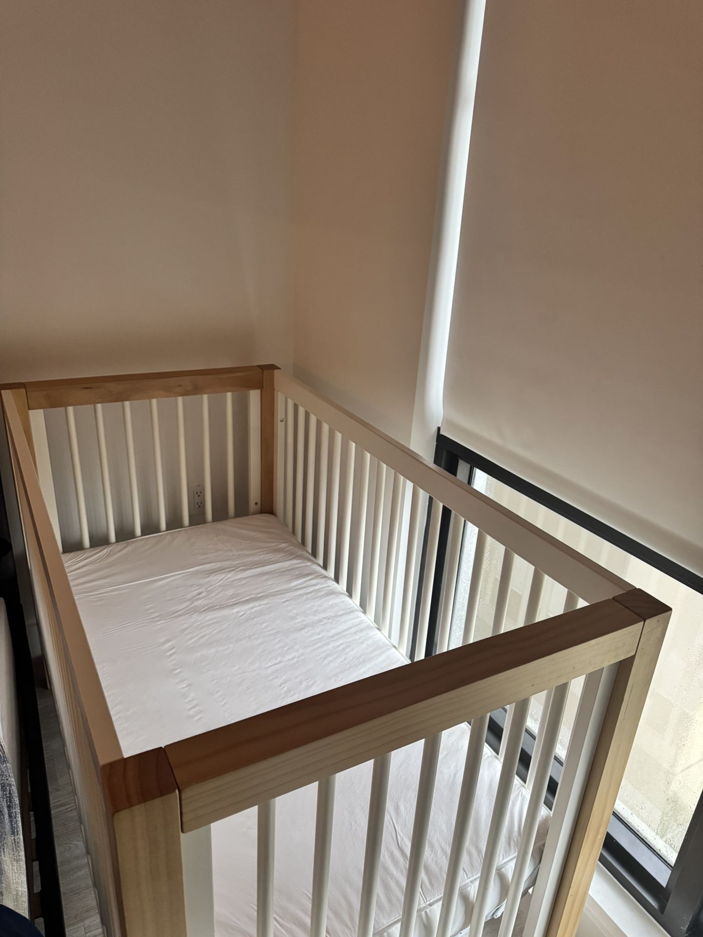 Baby Crib 