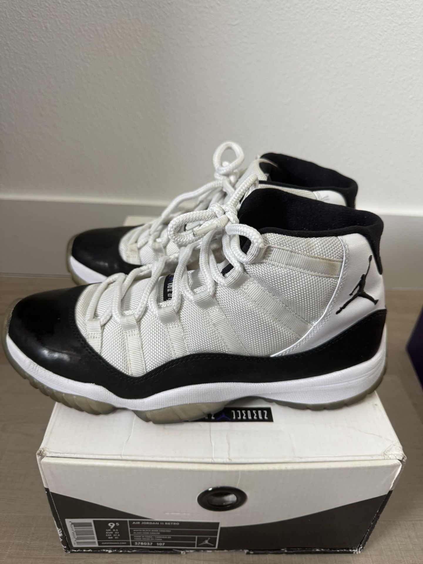 Nike Air Jordan 11 Retro Concord 2011 Sz 9.5