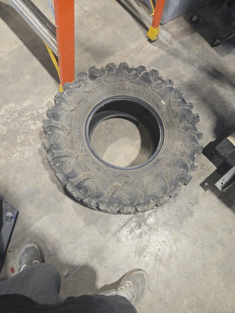 Used Maxxis Carnivore 32x10x14