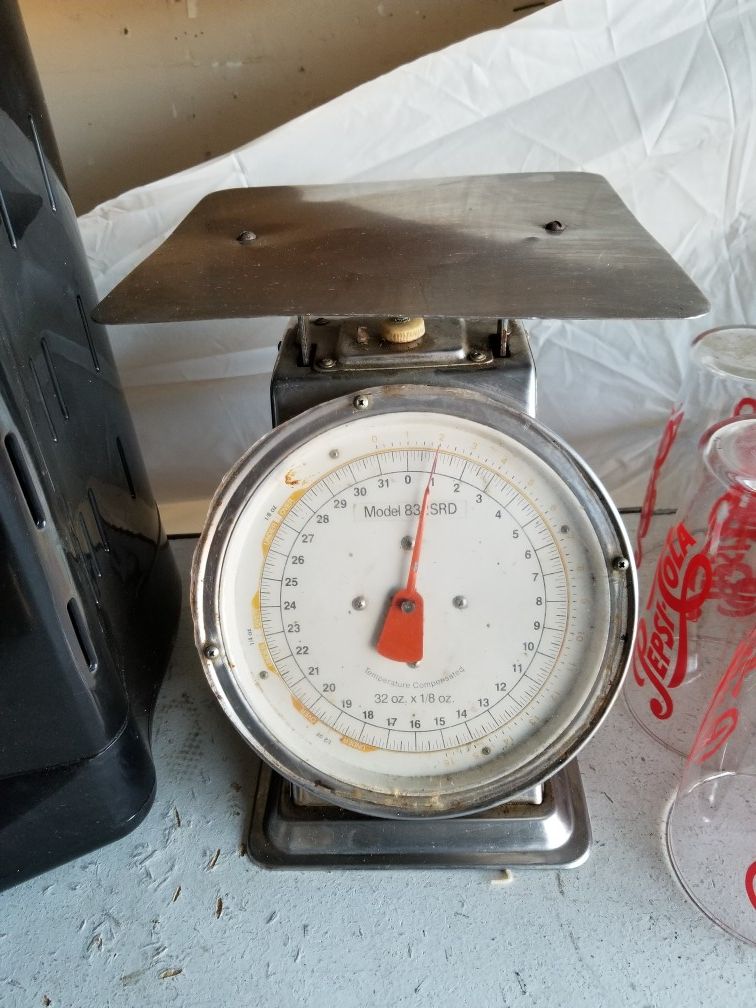 Commercial kitchen scale