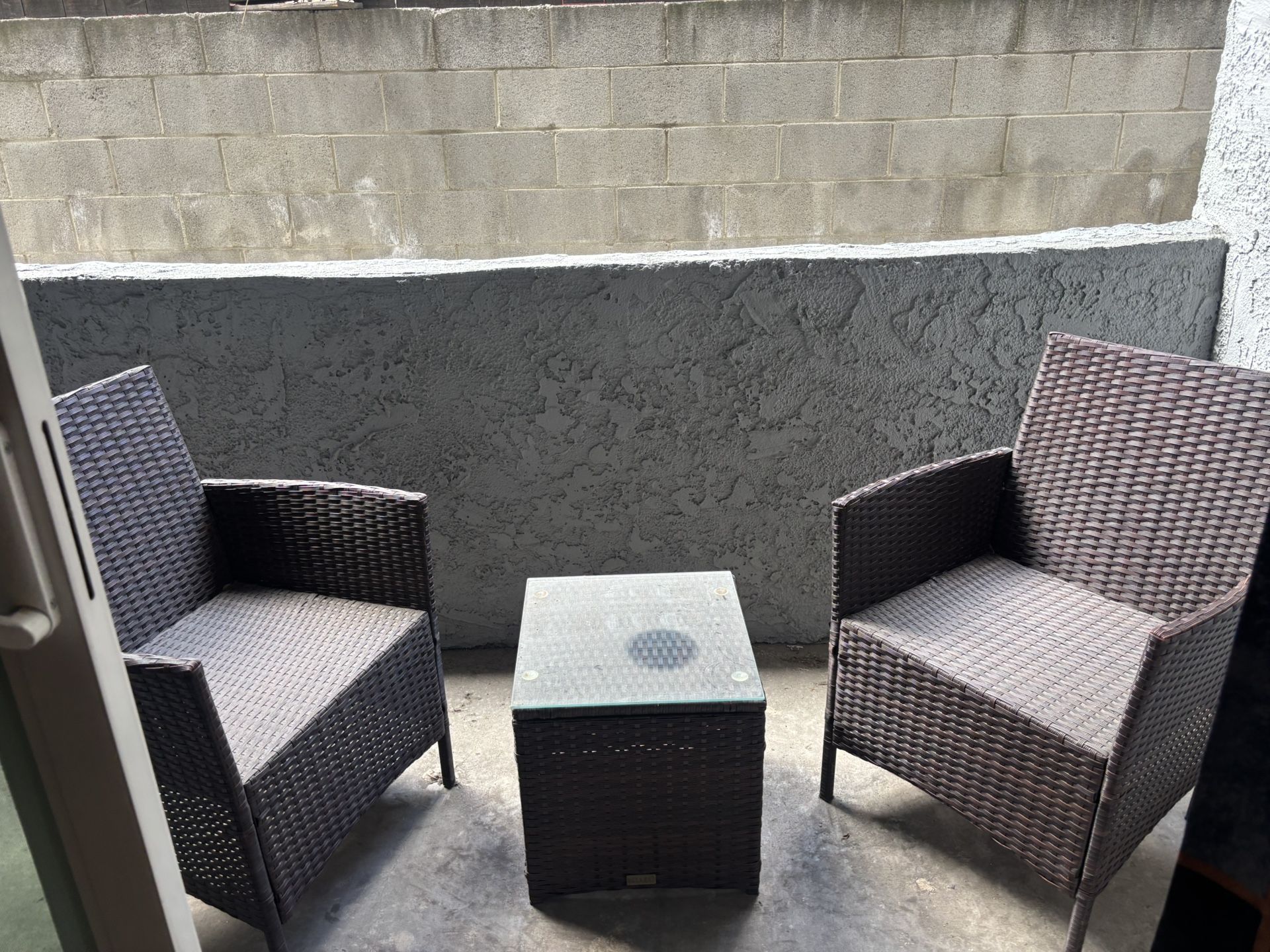 Outdoor Chair and Table Set β Patio furniture