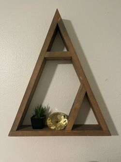 Triangle Floating Shelf