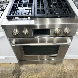 JENN Air Gas Stove 