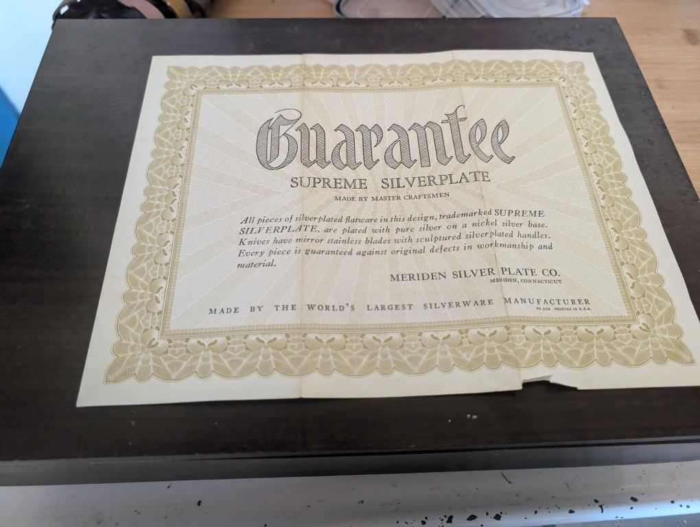 Silver Plate Silverware Set. 