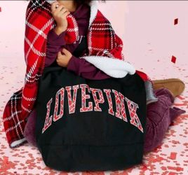 Victoria Secret blanket and tote bag