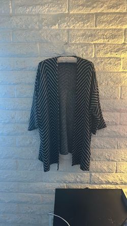 Women’s sweater one size MOVING SALE check out other listings