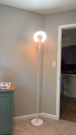 White Modern Floor Lamp