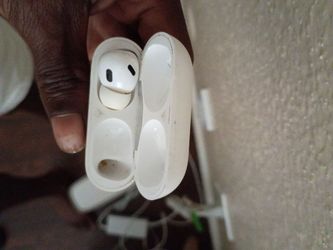 AirPods Pro (1st generation)