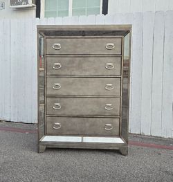 Jumbo Dresser