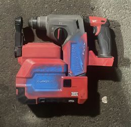 Milwaukee Fuel M18 Rotary Hammer 2912-20 with dust collector 2712-DE  tool only 