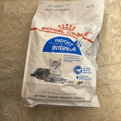 Royal Canin Cat food