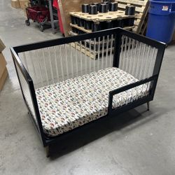 4 in 1 convertible Baby Crib