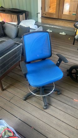 Free - Drafting chair free