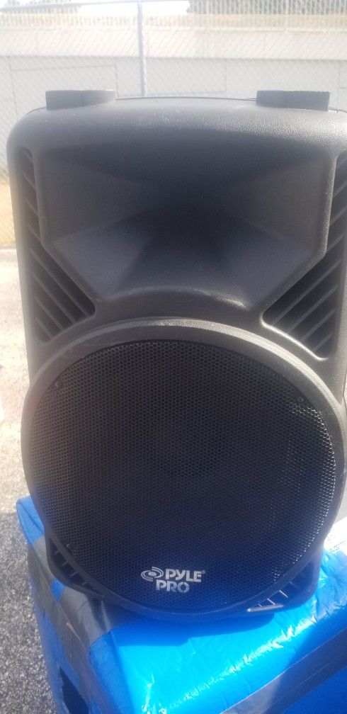Pyle Pro Speakers 15 Inch Powered