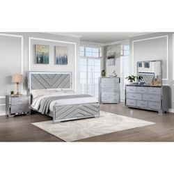 4pc QUEEN Silver Bed Set