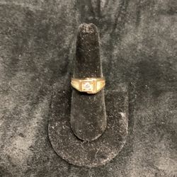 14 Karat, Yellow, Gold And Diamond Ring