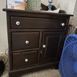 Dark brown Wood nightstand 