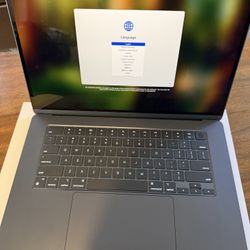 15-inch MacBook Air M3 - 24GB RAM - 512GB SD 