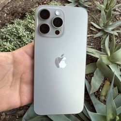 iPhone 16 Pro Max Unlocked