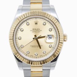 Rolex Datejust 🫶🏾🤙🏾 Introducing the elegant Datejust II watch, featuring a stunning Champagne Diamond dial, a classic Fluted bezel, and a comforta