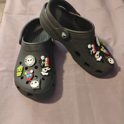 women's black Crocs