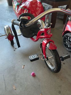 Schwinn Kids Tricycle