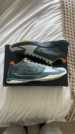 Kobe 5 EYBL - SAMPLES