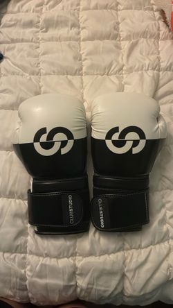 Club Studio Boxing Gloves