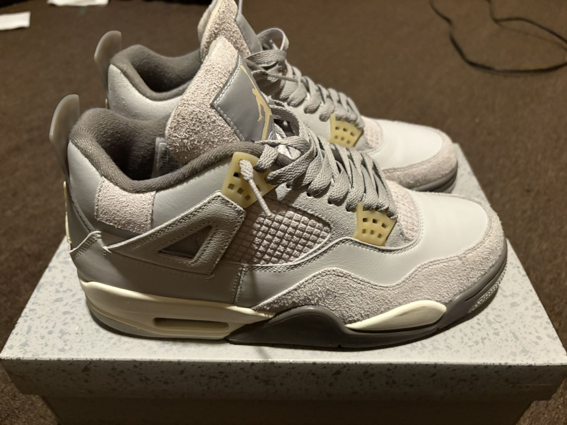 Size 9.5 Air Jordan 4 Retro SE Craft Photon Dust