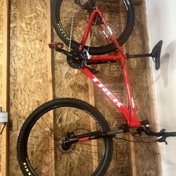 21 Speed Trek Mountain Bike