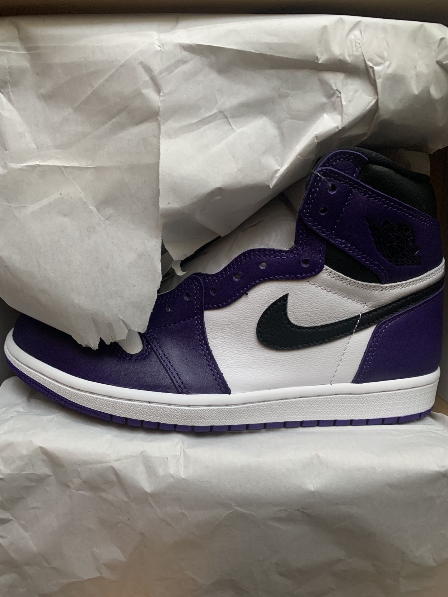 DS Court purple jordan 1’s (size 7.5 )