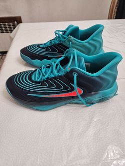Mens Nike immortality Giannis 4 sneakers size 10.5