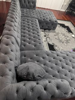 Clean Sectional NO PET