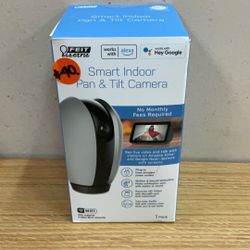 FEIT ELECTRIC SMART INDOOR PAN & TILT PLUG-IN CAMERA.