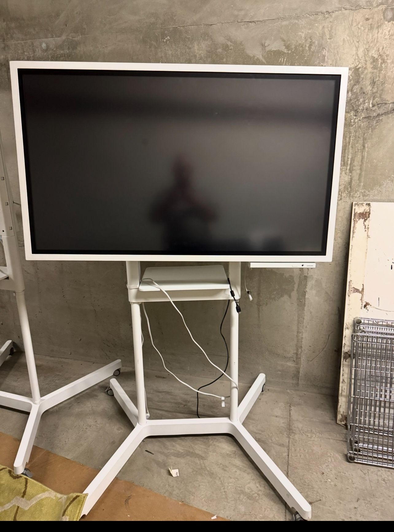 Used Samsung Flip Digital Flipchart 55-Inch WM55H Interactive Display