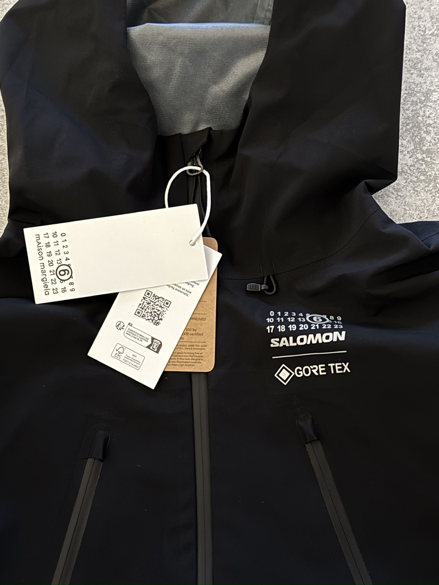 MM6 Maison Margiela MM6 Maison Margiela X Salomon. GORE-TEX Hooded 
