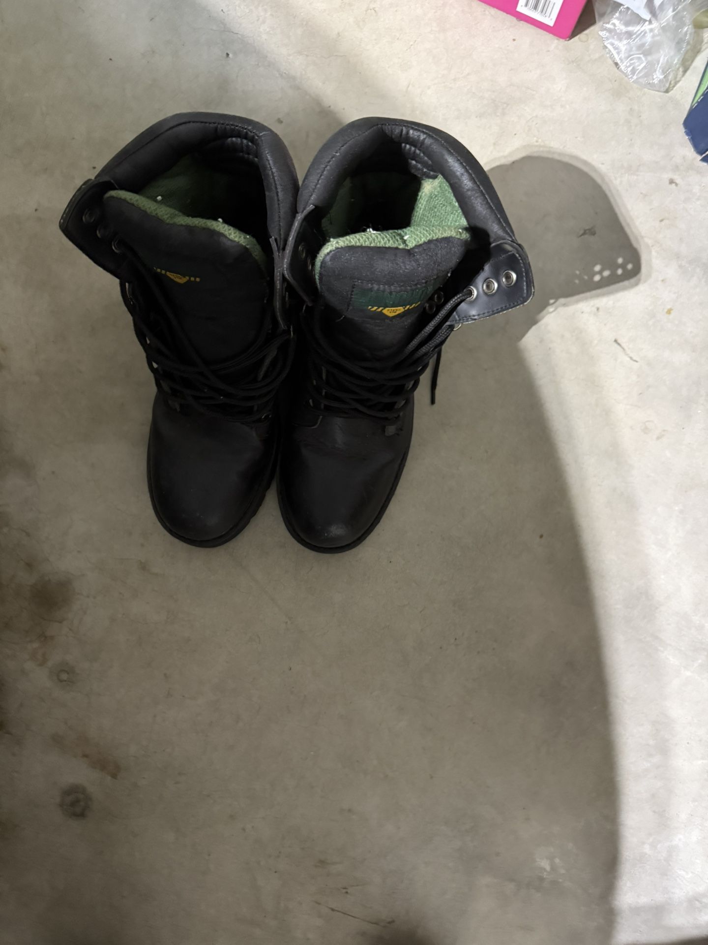 Like New Men’s Steel Toe Work Boots – Size 8 – $25