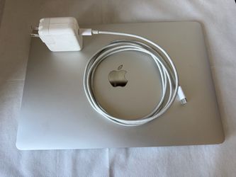 A2179 Apple MacBook Air with Intel Dual-Core i3, 250GB HD, 8GB Ram