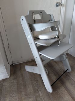 Hiyakoi High Chair